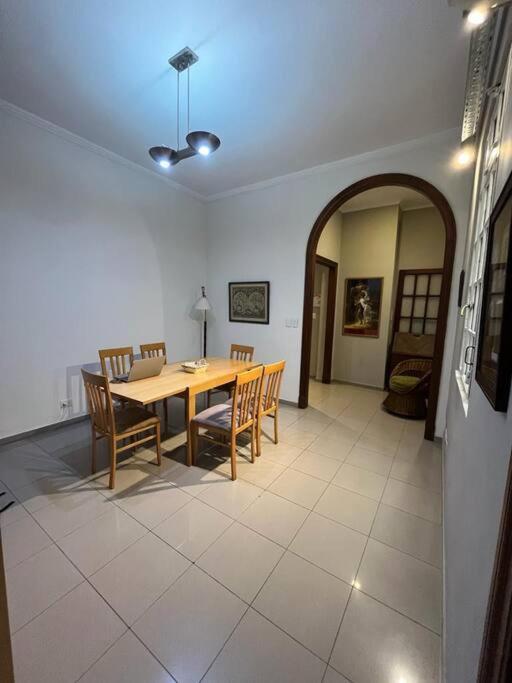 Obelisco. Departamento De 3 Ambientes. Grupo/flia * Ciudad Autónoma de Buenos Aires